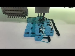 Schmerzliche Stickereien mit Kapuzen