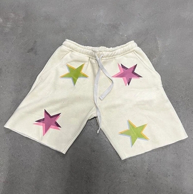 Personalisierte Etiketten Männer Schweißshorts Bedrängte Schnitt Roh Hem Edge Shorts für Sportler
